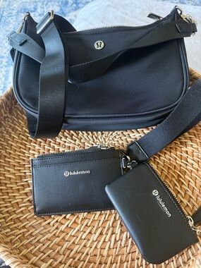 lululemon athletica Black Crossbody Bag with Card Pouch and Zip Wallet